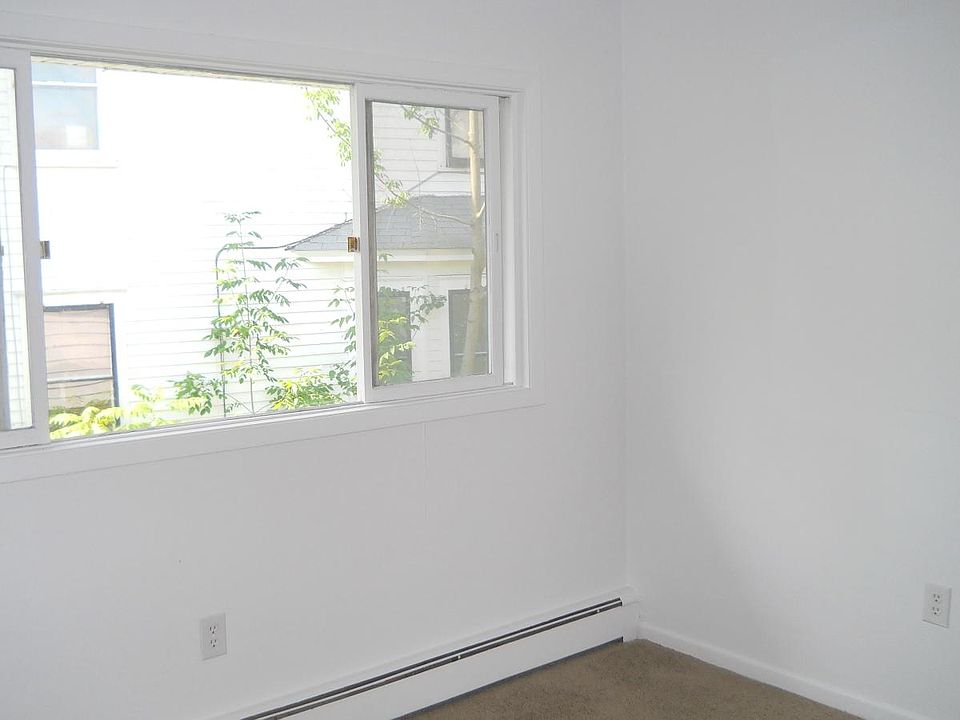 Building Photo 3