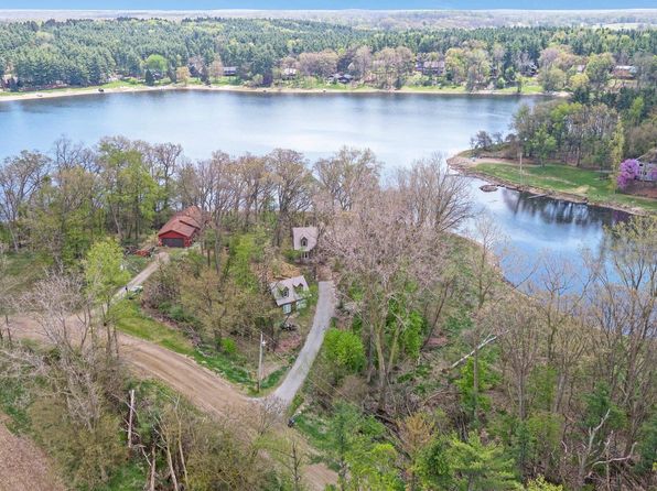 575 Lane 100 Pine Canyon Lk, Angola, IN 46703