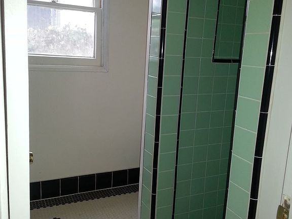 5th image of 843 S Mariposa Ave APT 20