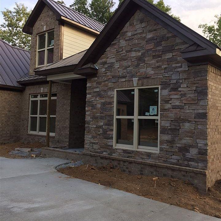 2nd image of 1607 SE White Elephant Rd