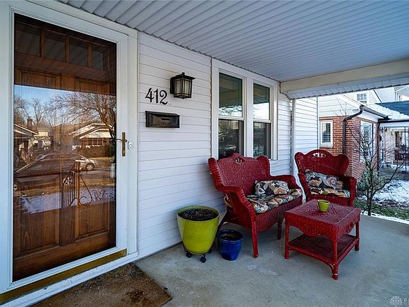 3rd image of 412 Monteray Ave
