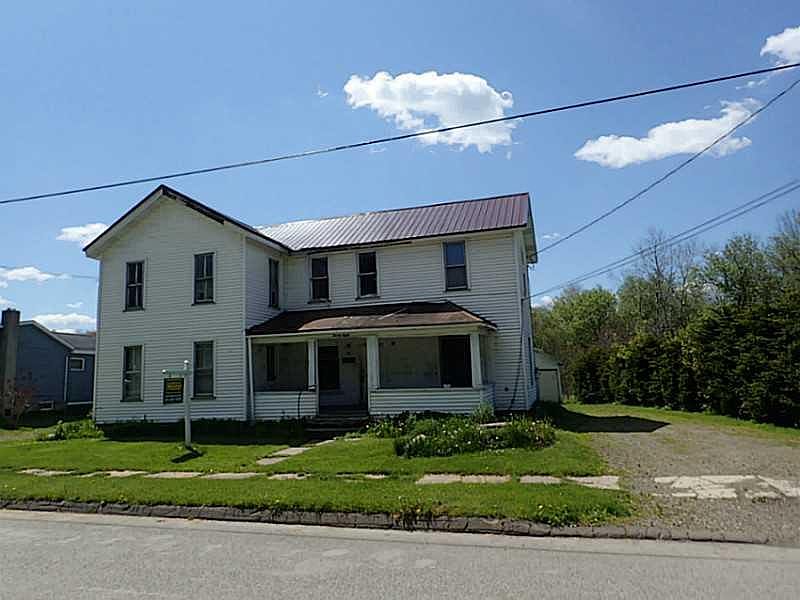 2nd image of 28 Willow St