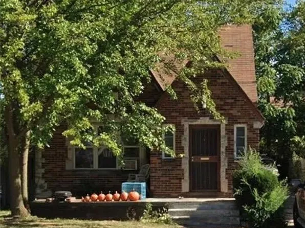 14876 Strathmoor St, Detroit, MI 48227