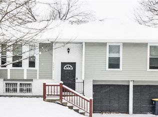 1001 NE 104th Ter, Kansas City, MO 64155