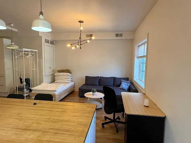 2215 Danforth Ave #STUDIO — Photo 5