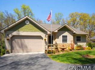 15 Eplee Ln, Candler, NC 28715