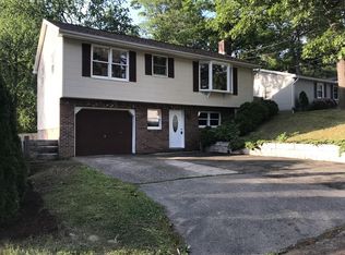 262 Parkerview St, Springfield, MA 01129