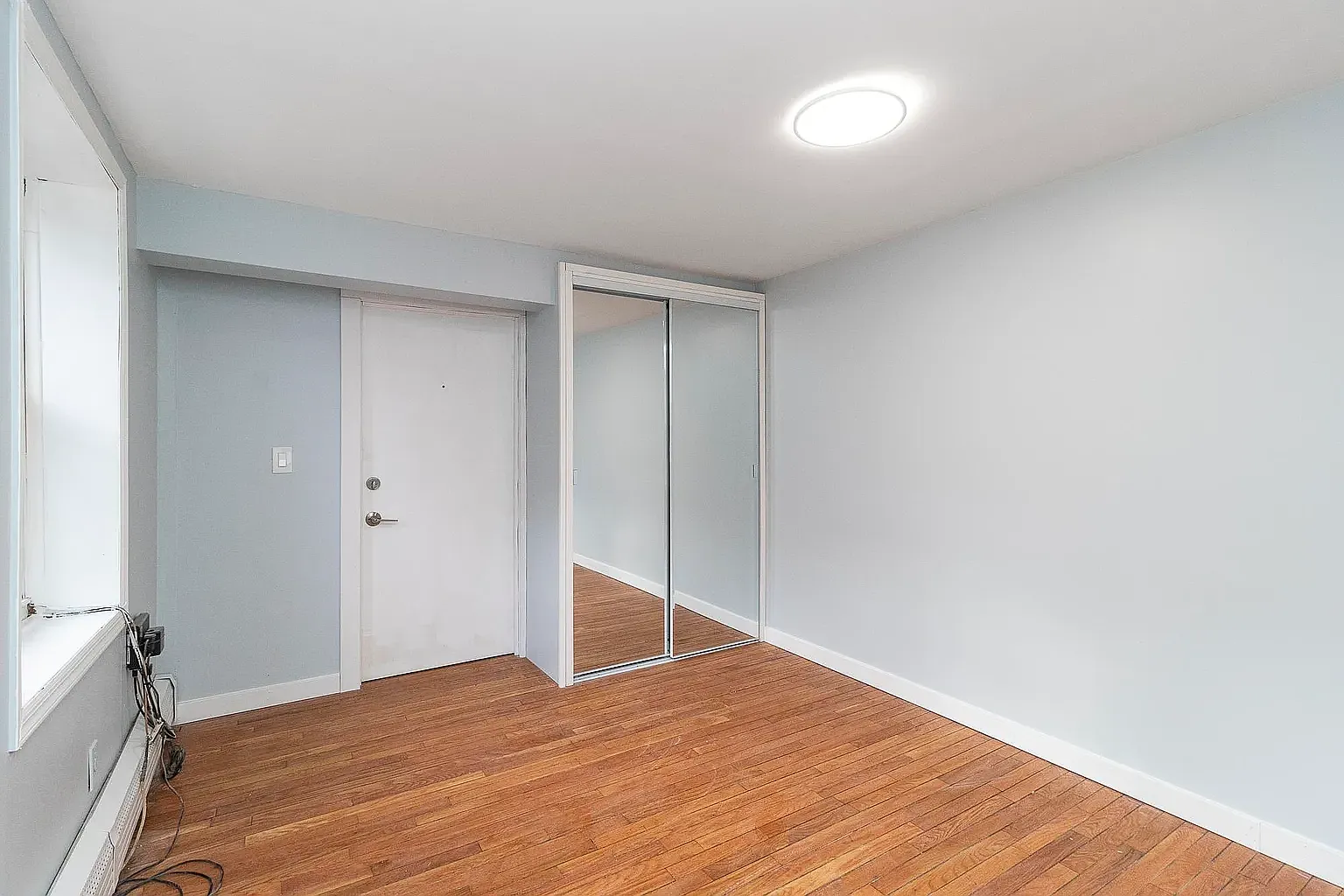 1 bed, 900 sqft, $3,100 — Photo 3
