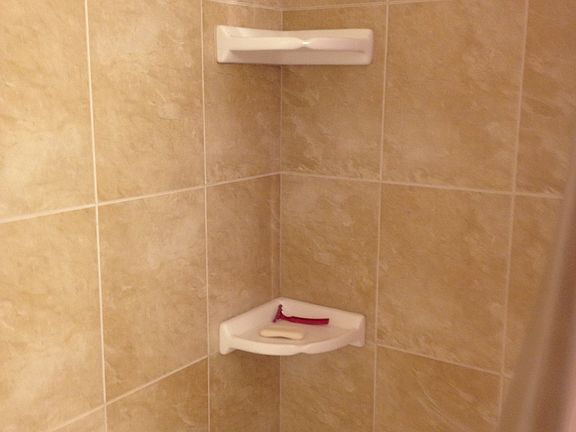 Updated bathtub/shower