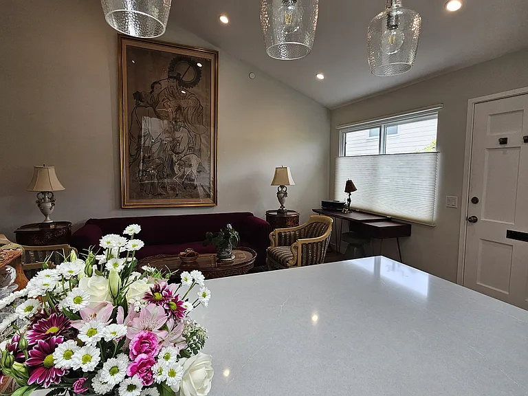 1731 Chapala St #3 — Photo 3