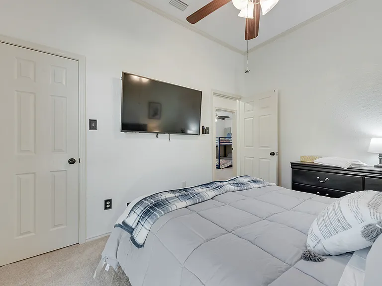 4027 Red Maple Dr — Photo 16