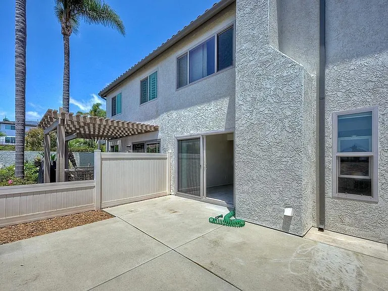 6805 Briarwood Dr — Photo 25