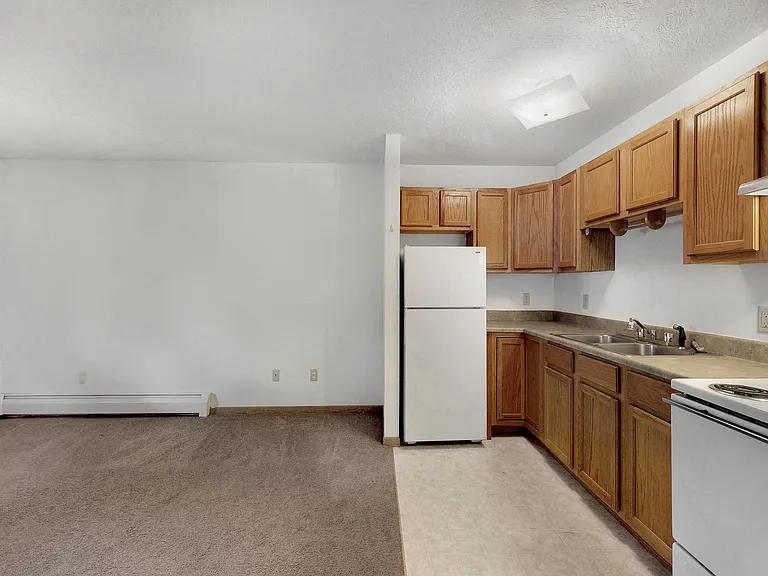 Ashford Apartments — Photo 22