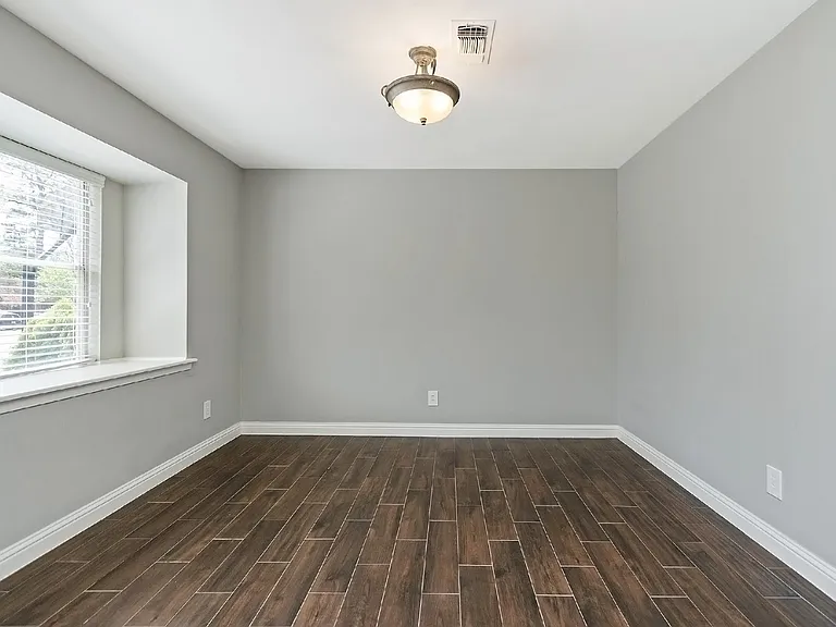 1719 Longhorn Dr — Photo 7