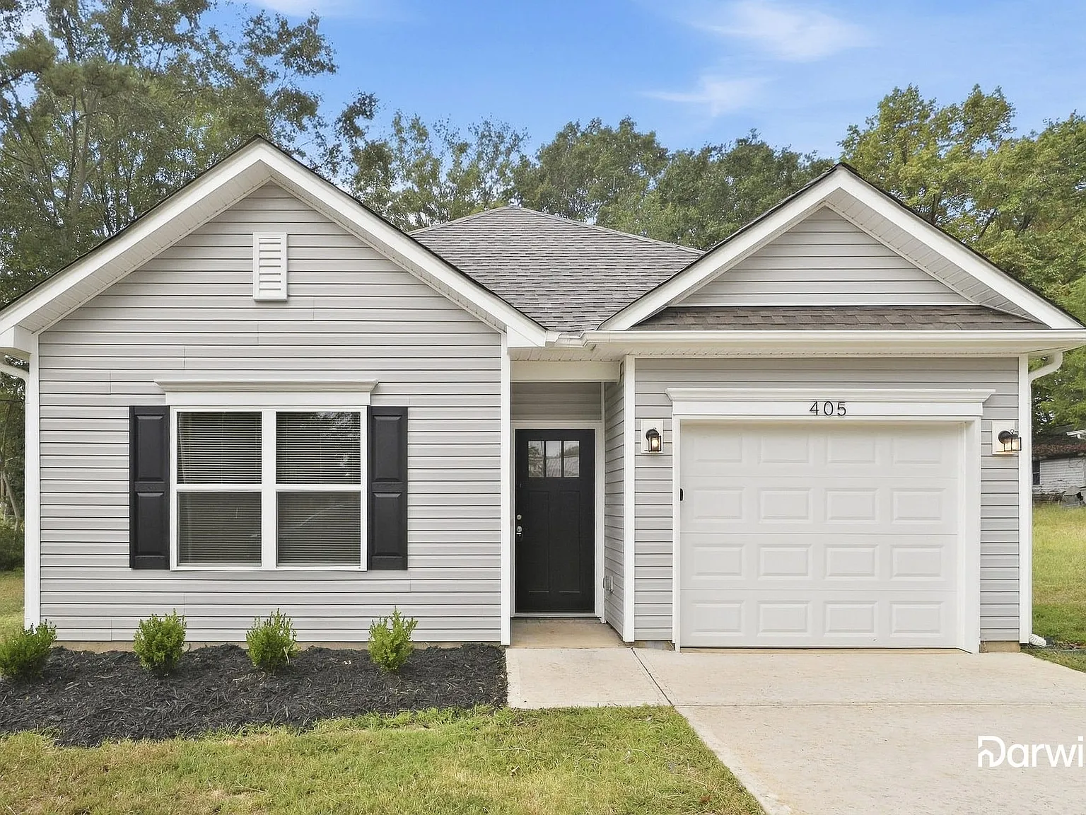 3 bed, 2.0 bath, 1190 sqft, $1,745 — Photo 1