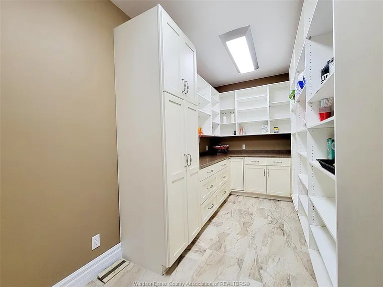7835 Broderick Rd — Photo 22