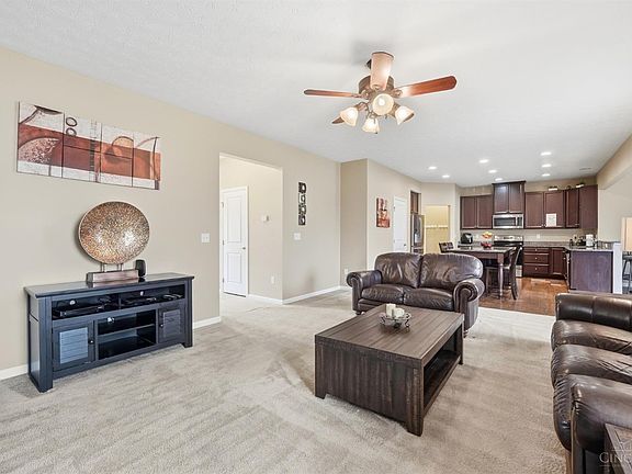 5th image of 6658 Holly Ln