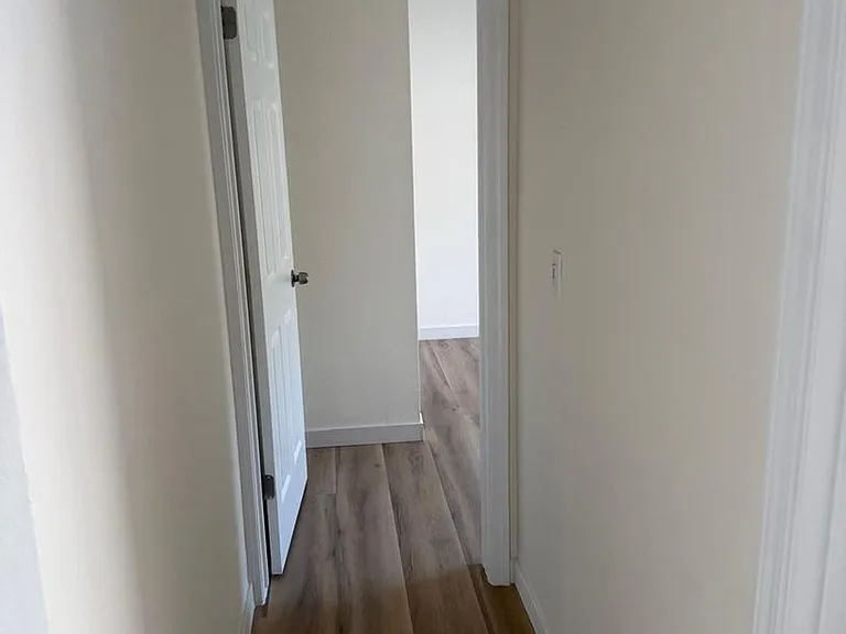 328 Brighton St — Photo 13