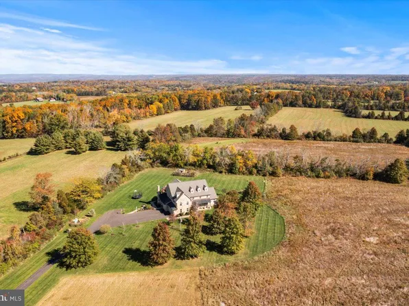 26 Wormansville Rd, Pipersville, PA 18947