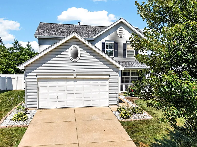 330 Wabash Woods Way — Photo 2