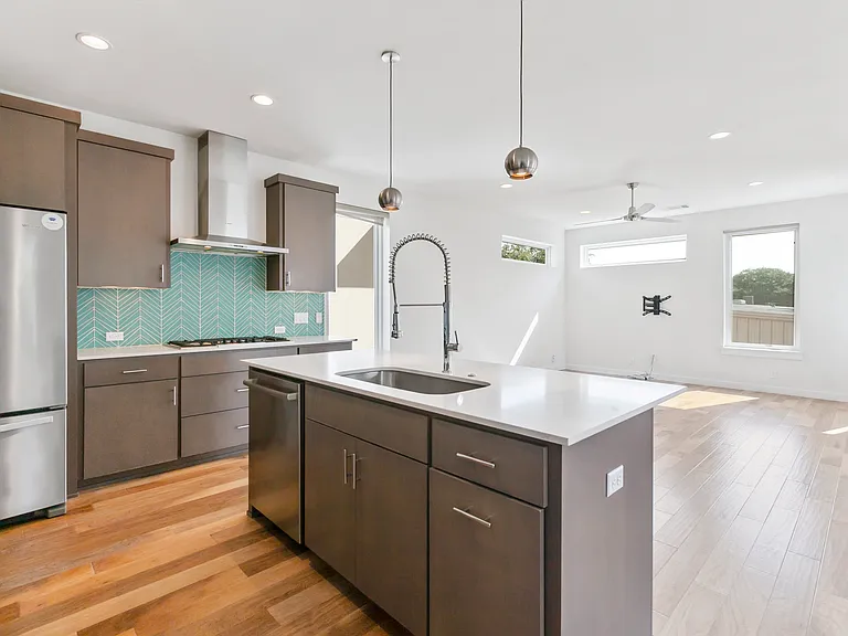 2301 Bluebonnet Ln #10 — Photo 21