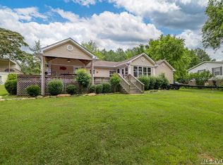 136 W Lizard Bay Dr, Henrico, NC 27842
