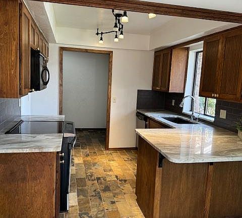 Kitchen with new refrigerator w/ice maker (not pictured)