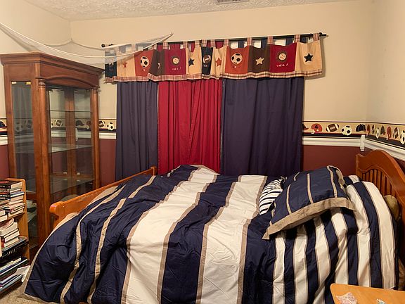 spare bedroom