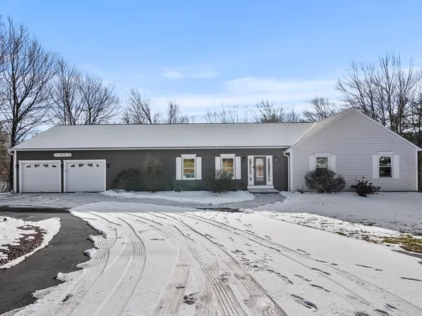 222 Granite St, Leominster, MA 01453