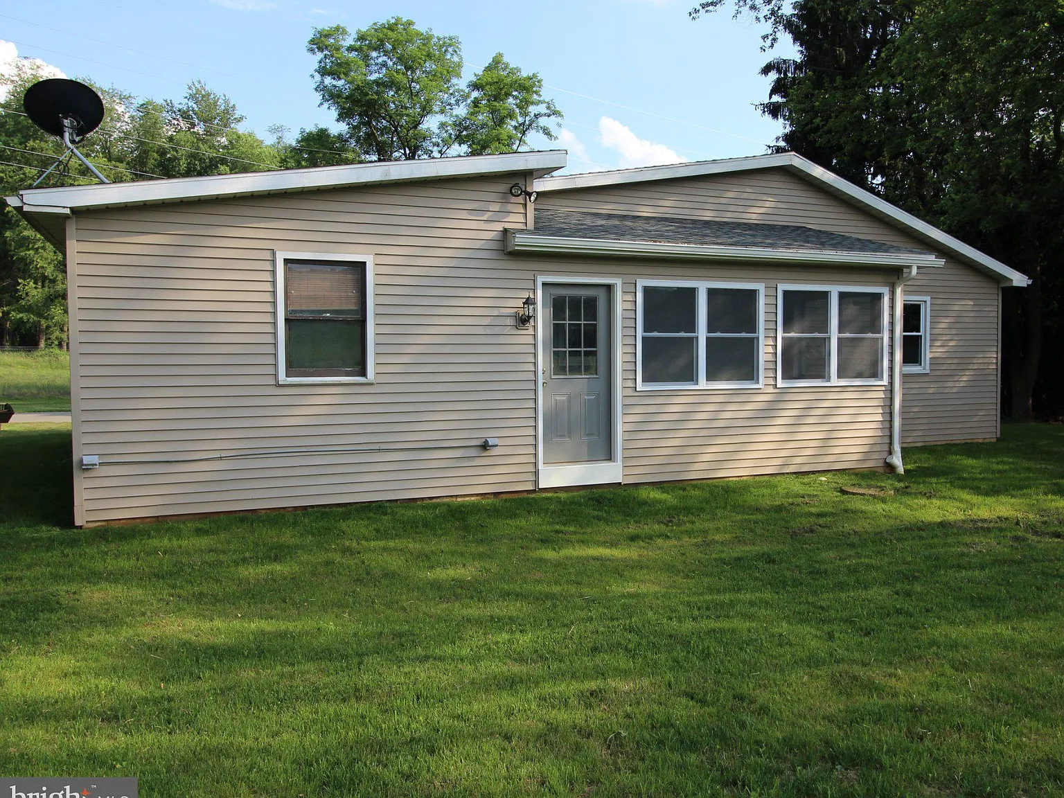 2 bed, 1.5 bath, 1120 sqft, $1,850 — Photo 2