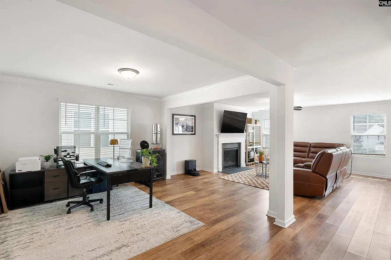 3 bed, 2.5 bath, 1962 sqft, $2,250 — Photo 3