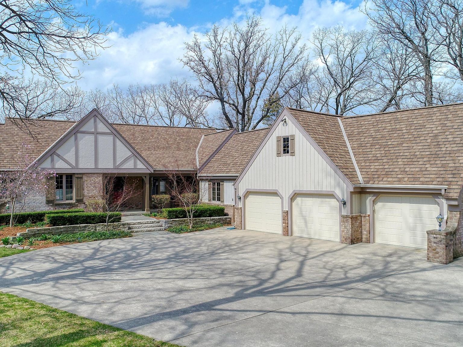 615 Garrison Ct, Delafield, WI 53018 Zillow