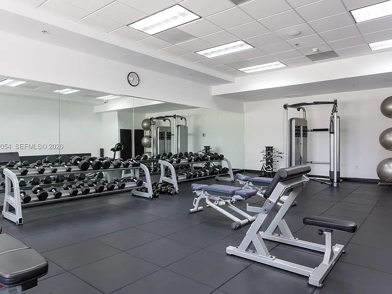 1200 Brickell Bay Dr #19 — Photo 10