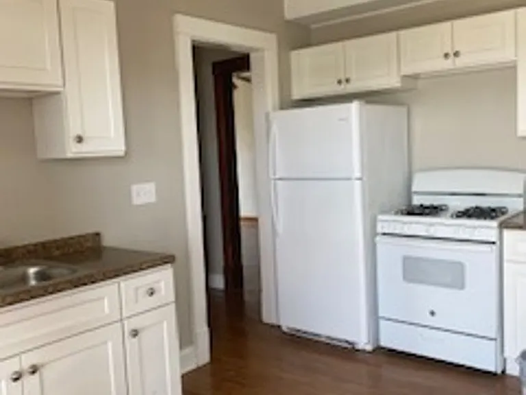 408 Western Ave — Photo 2