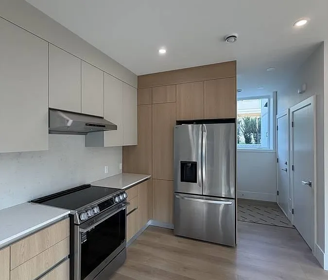 9XX Westmount Dr — Photo 5