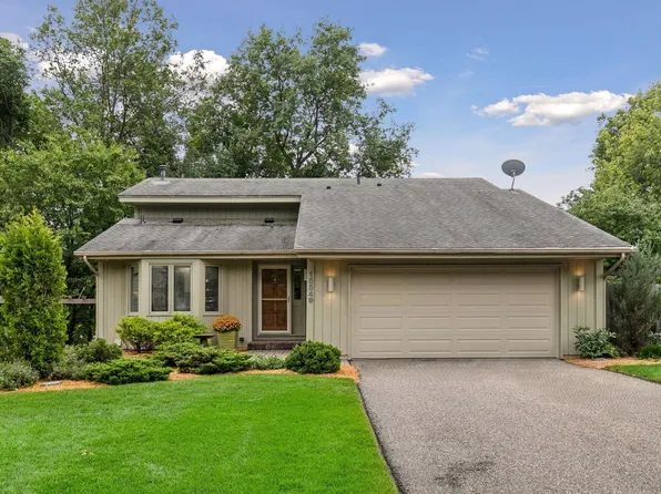 15549 Michele Ln, Eden Prairie, MN 55346