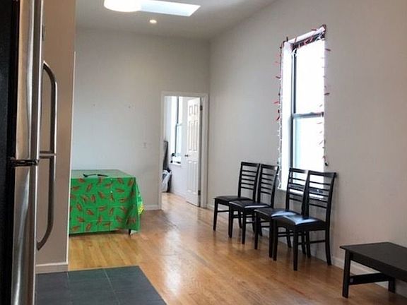 2nd image of 161 Wilson Ave APT 3L