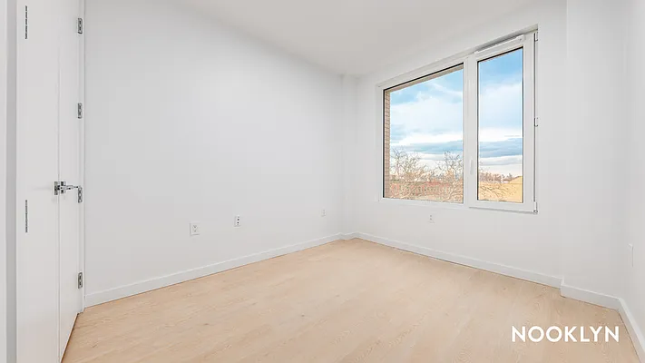 Rented by Nooklyn NYC LLC | media 93