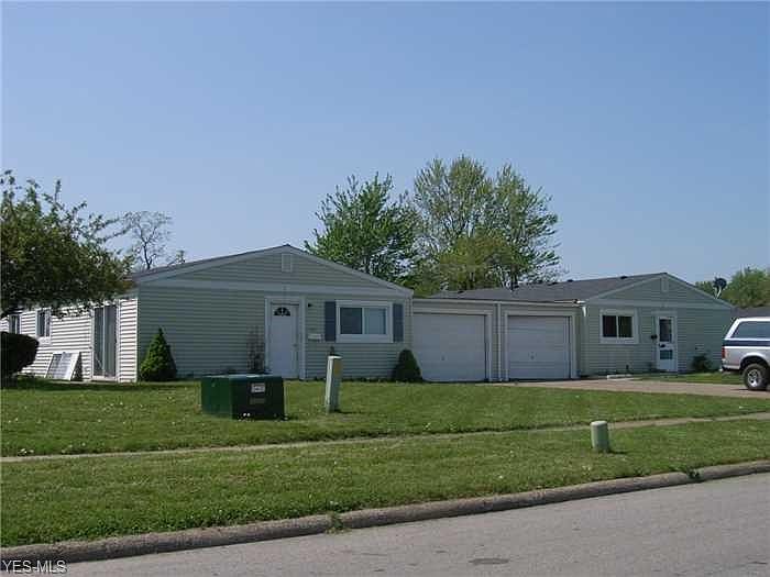 1st image of 1548 E 32nd Ct