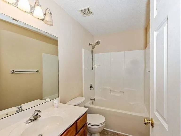 2101 Great Bend Dr — Photo 18