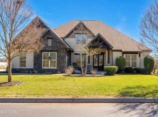 214 Watercrest Dr, Vonore, TN 37885