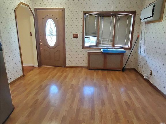 2nd image of 21 Marvin Ave