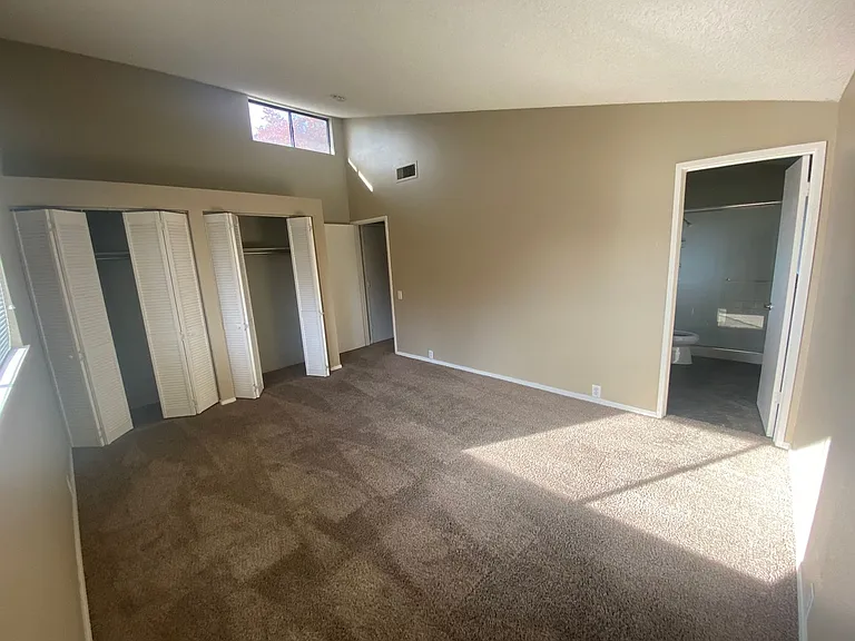4937 Clear Cir — Photo 18
