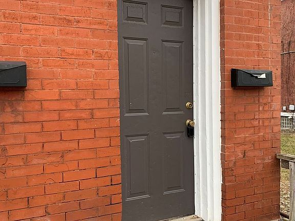 3rd image of 247 1/2 Hamilton Ave