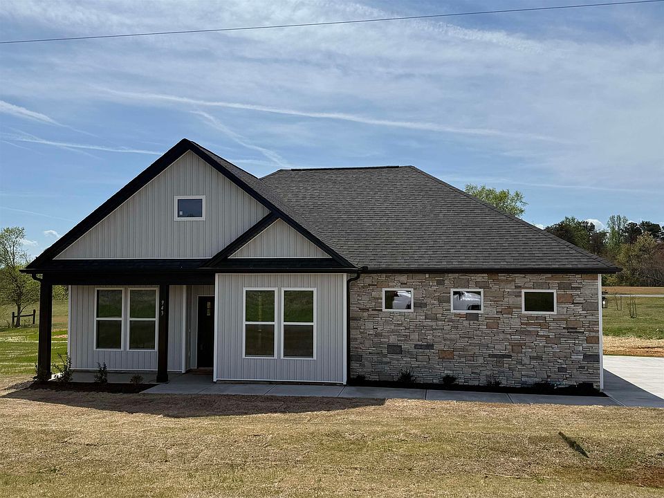 1st image of 943 Ferree Rd