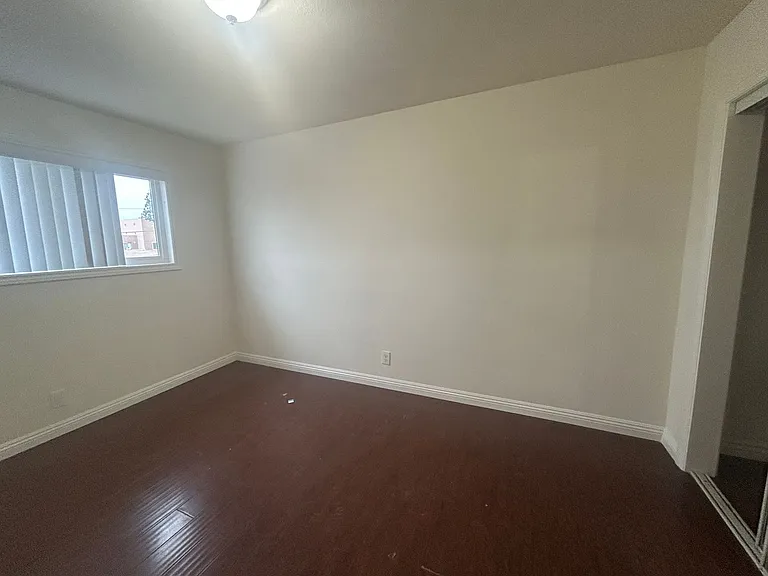 7822 Newman Ave #B — Photo 11