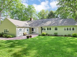 35 Deepwood Rd, Stamford, CT 06903