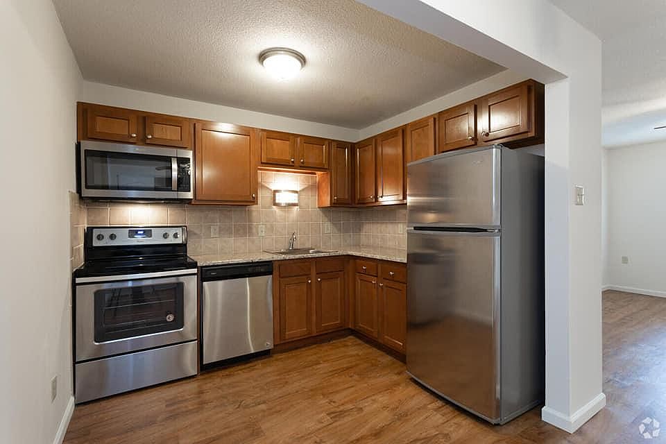 1st image of 9865 Beirut Dr APT 101