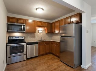 11492 Beirut Ct APT 201, Saint Louis, MO