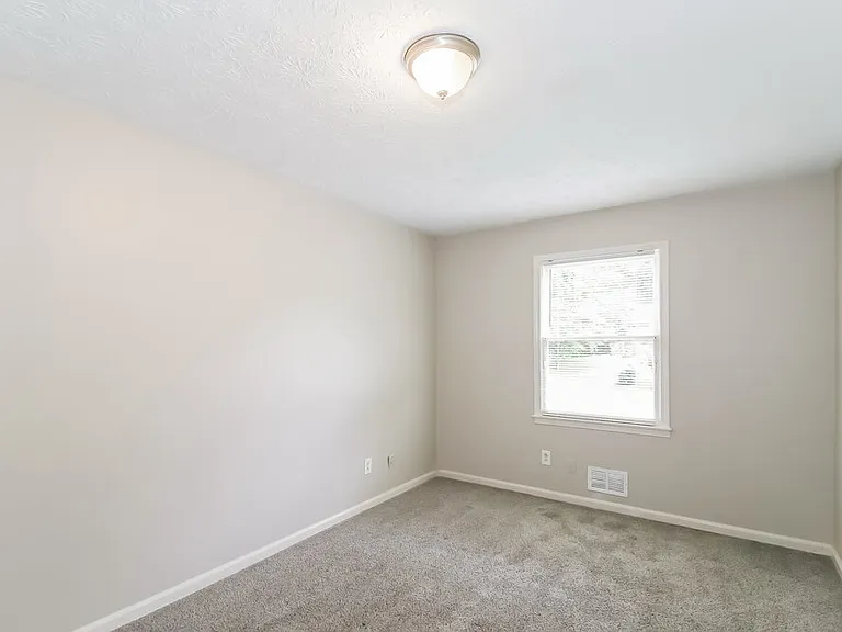 6183 Fieldcrest Dr — Photo 15